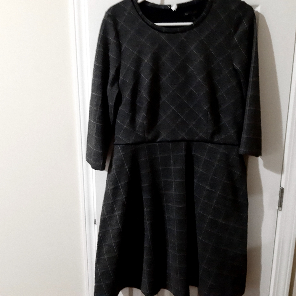 Elegant Gray Plaid Women's Dress
